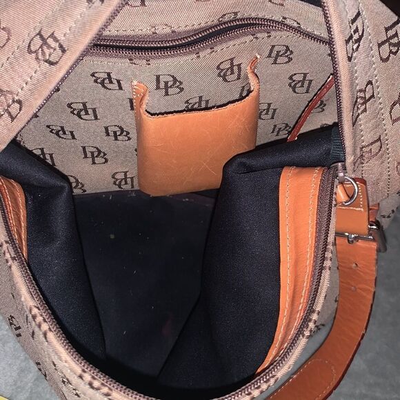 Dooney & Bourke hobo purse - Picture 8 of 11